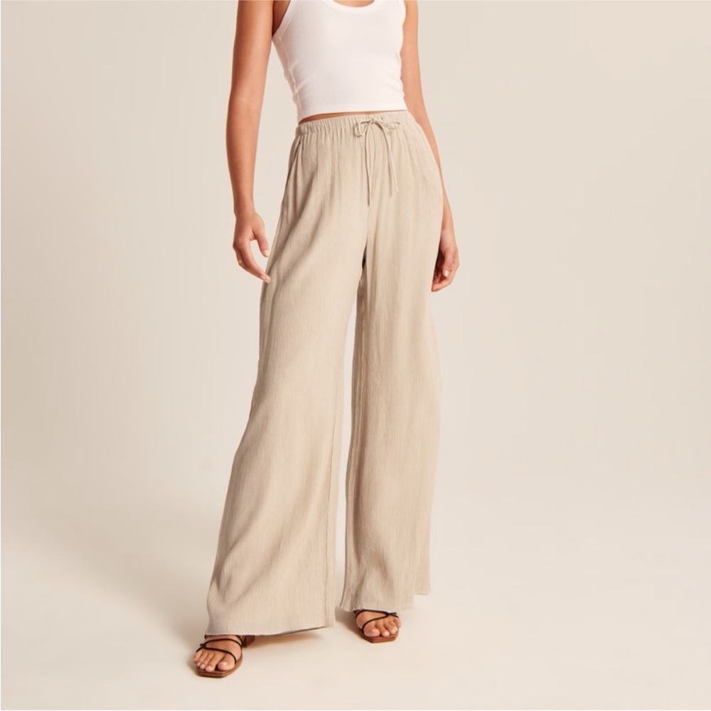 Abercrombie Crinkle Textured Pull-On Wide Leg Pant, Size XS Tall